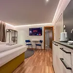 Luna Zillertal Aparthotel 3*