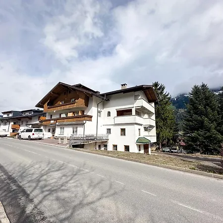 Luna Zillertal هيباخ