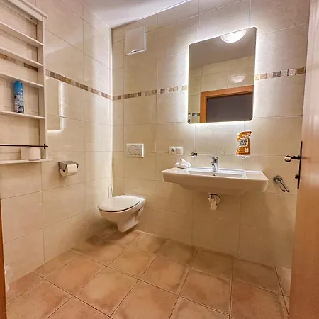 Luna Zillertal Apartmanhotel Hippach