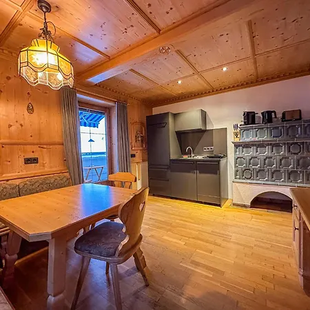 Luna Zillertal Hippach