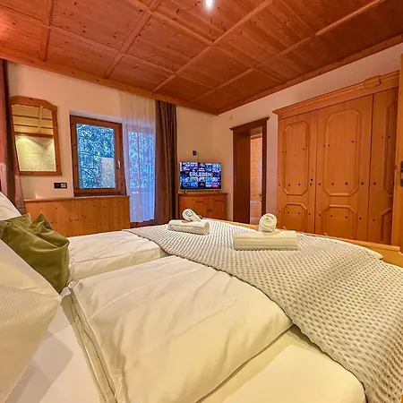 Luna Zillertal Apart Otel Hippach