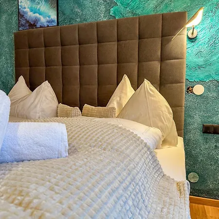 Luna Zillertal Apartmanhotel Hippach