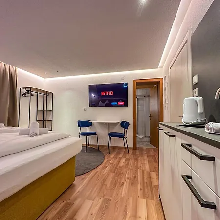 Luna Zillertal Apartmanhotel 3*