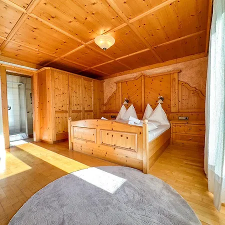 Luna Zillertal היפאך