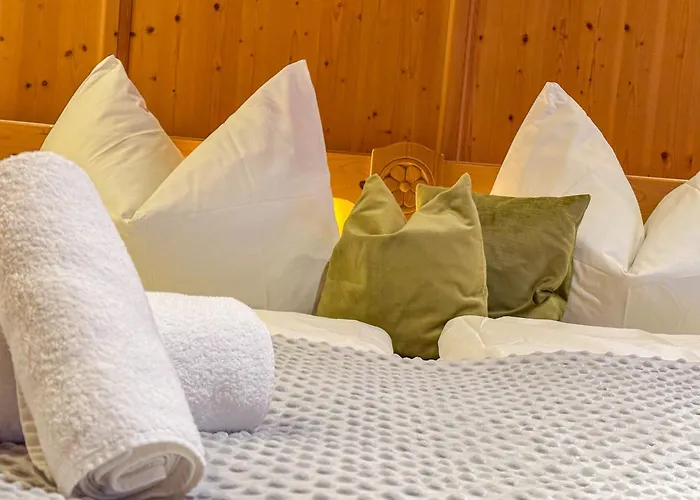 Luna Zillertal 아파트호텔 힙파흐