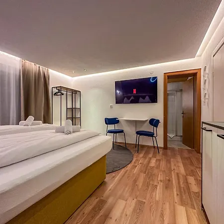 Luna Zillertal Aparthotel 3*