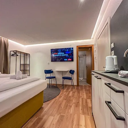 Luna Zillertal Aparthotel Hippach