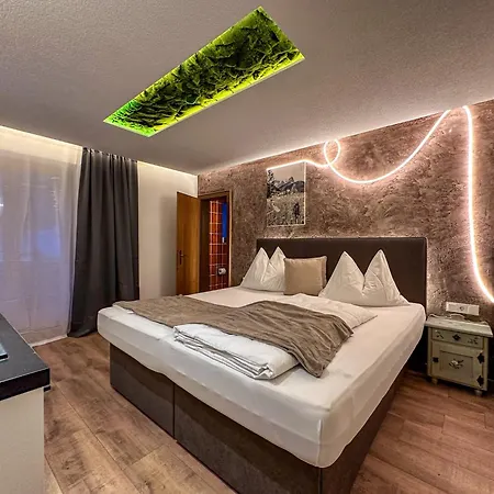 Luna Zillertal Aparthotel 3*