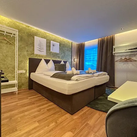 Luna Zillertal 3* היפאך